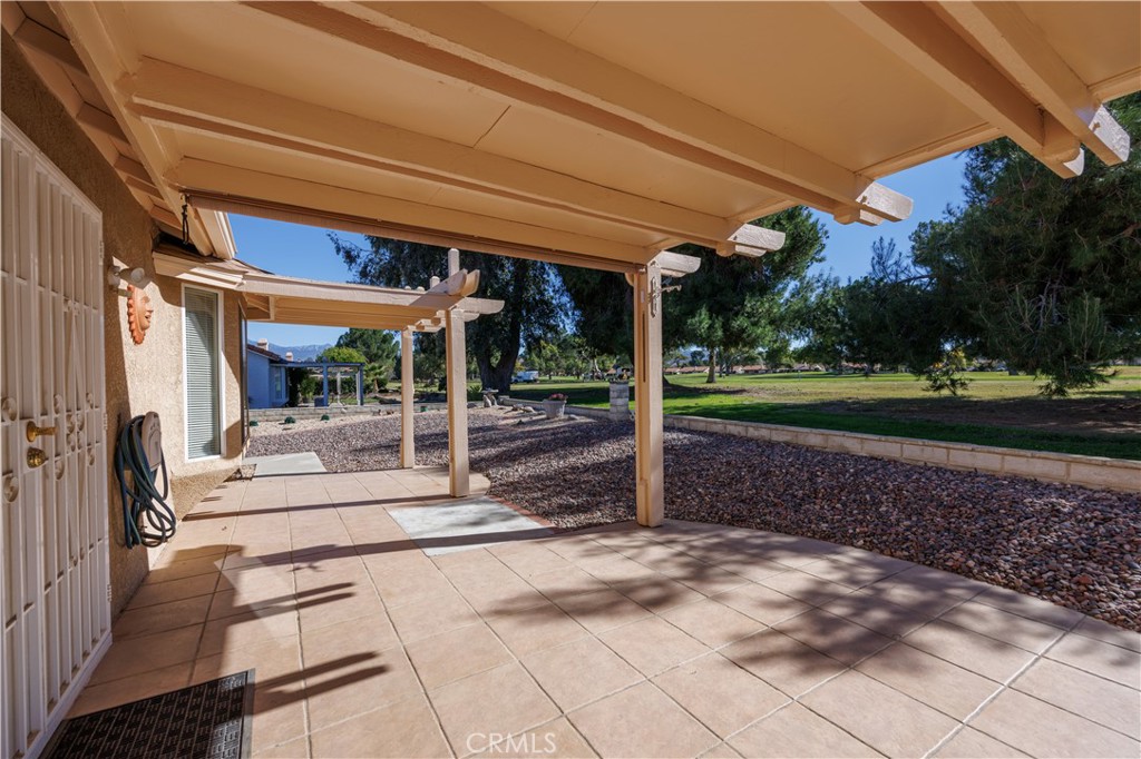 2827 Peach Tree Street