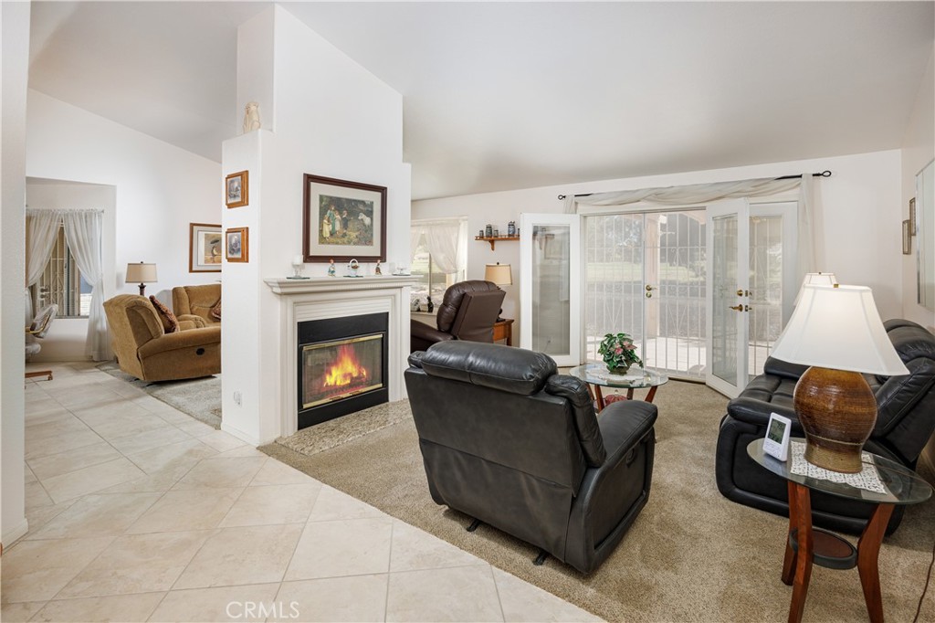 2827 Peach Tree Street