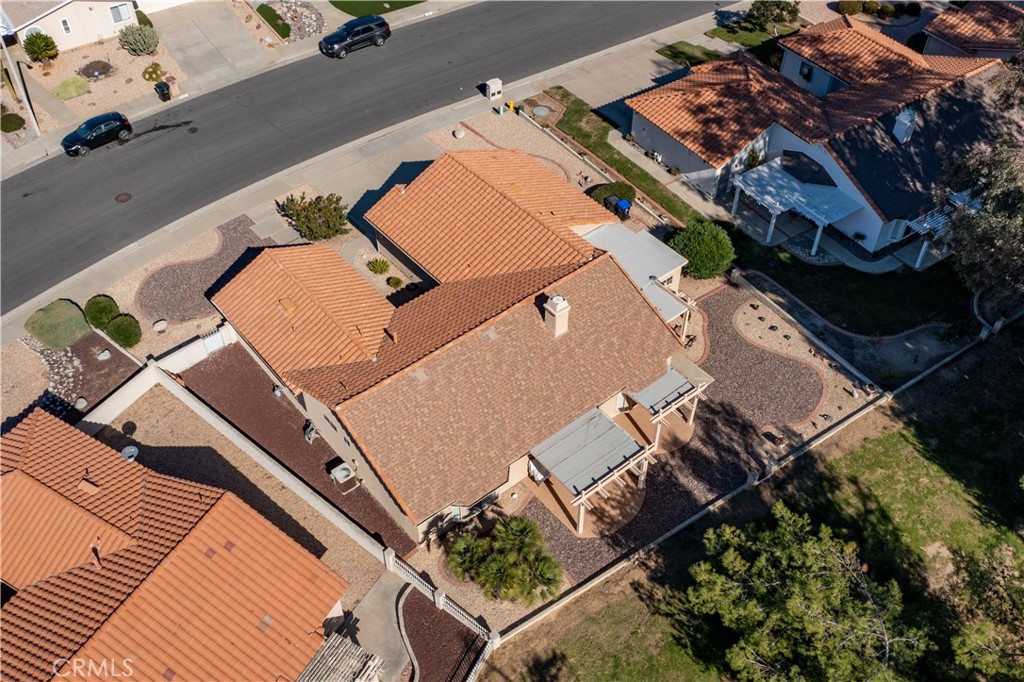 2827 Peach Tree Street