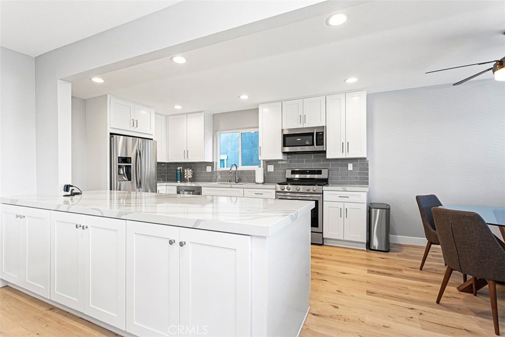 34041 Silver Lantern Street