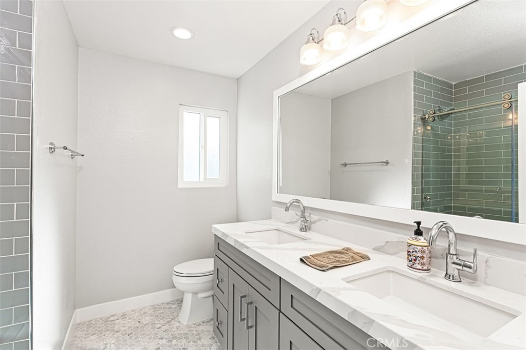 34041 Silver Lantern Street