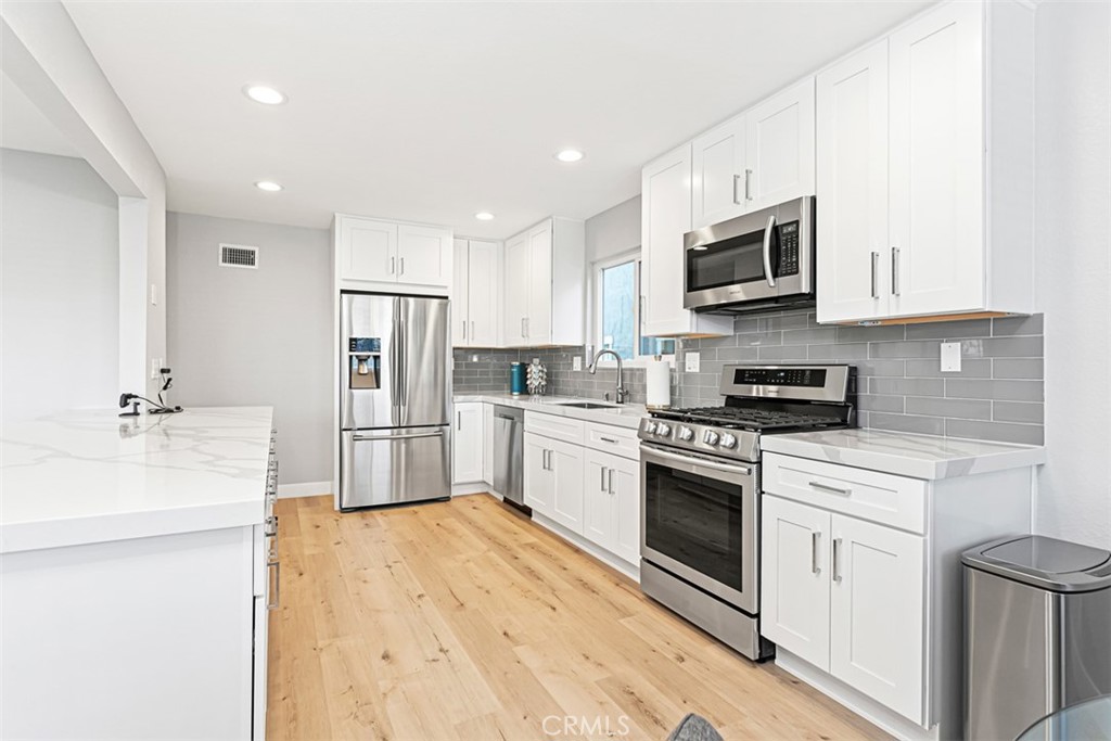 34041 Silver Lantern Street