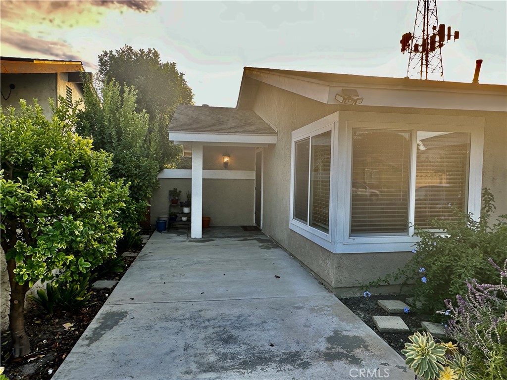 3672 Claremont Street