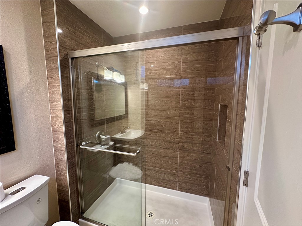 3672 Claremont Street