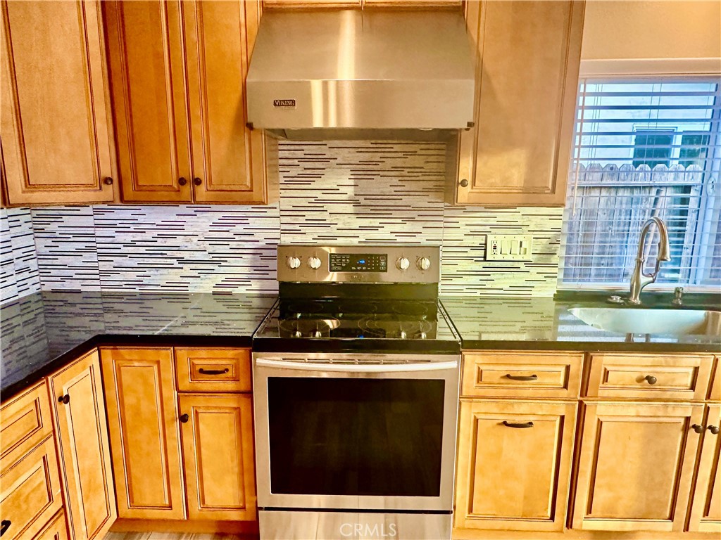 3672 Claremont Street