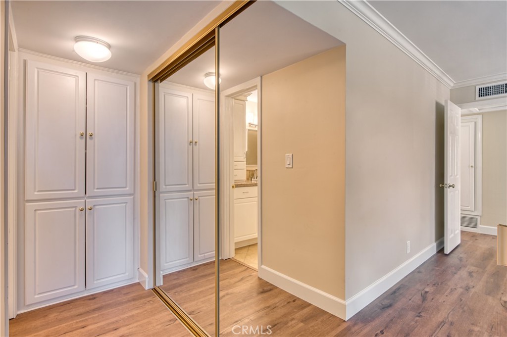 1702 Westcliff Drive 15