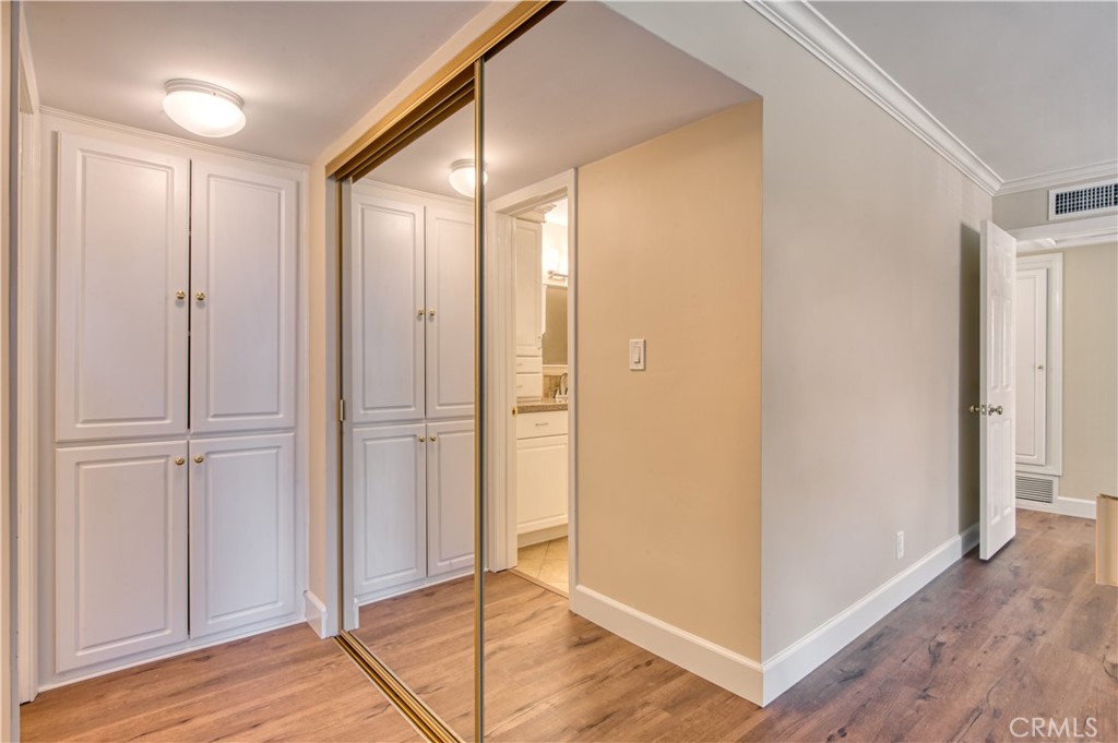 1702 Westcliff Drive 15