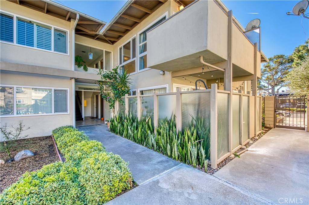 1702 Westcliff Drive 15