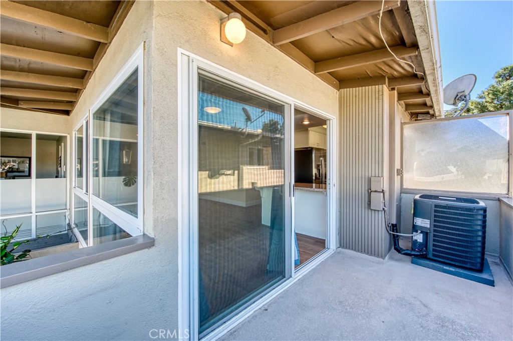 1702 Westcliff Drive 15