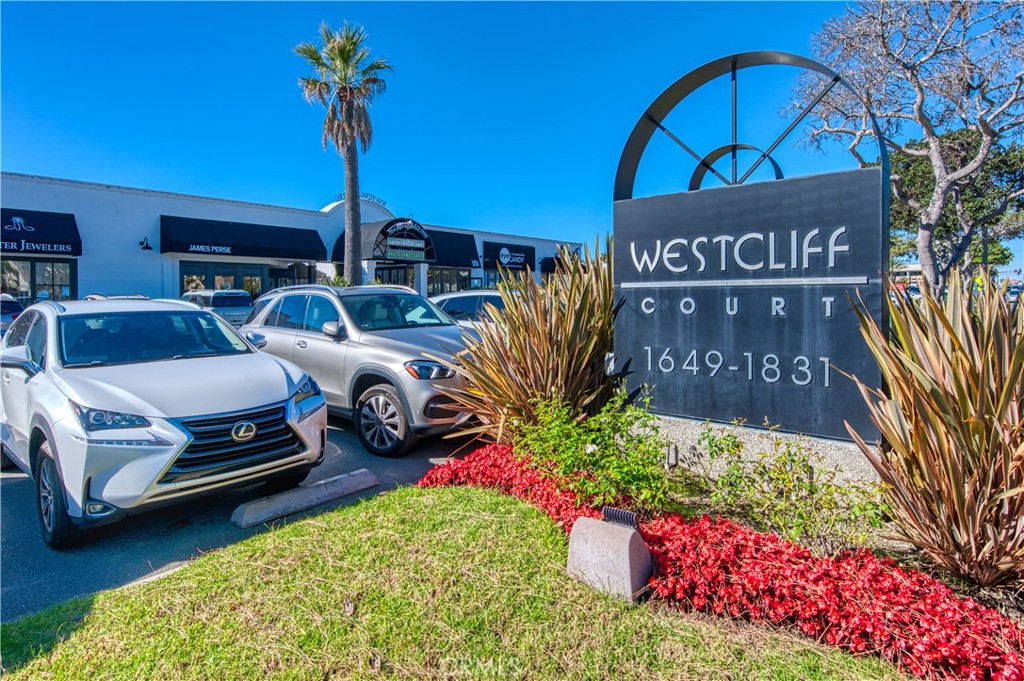 1702 Westcliff Drive 15