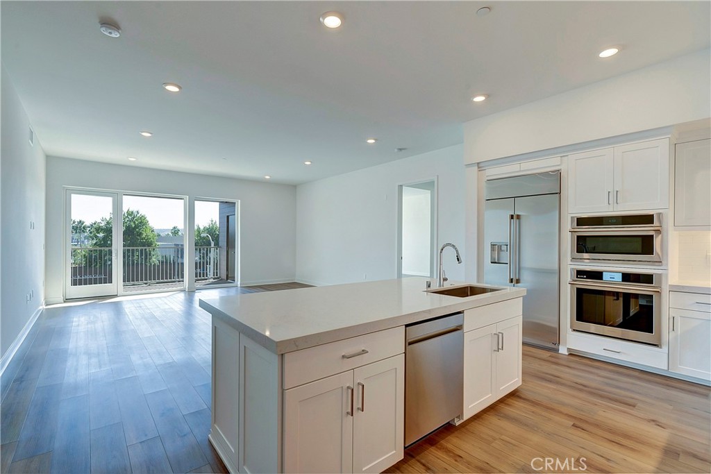 4407 Rivington