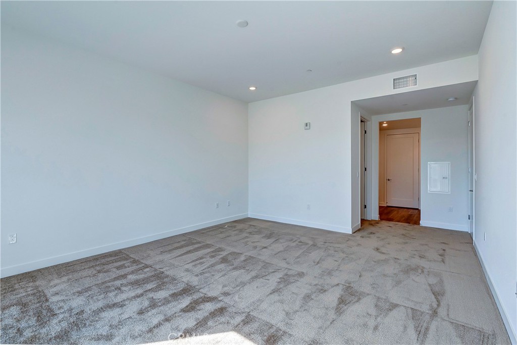 4407 Rivington