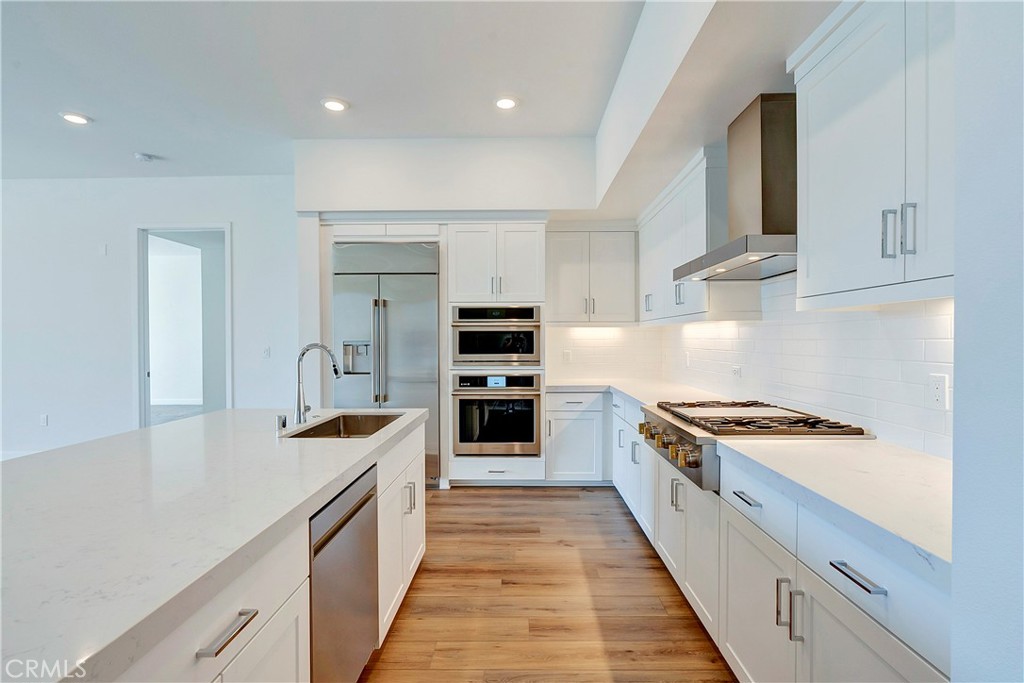4407 Rivington