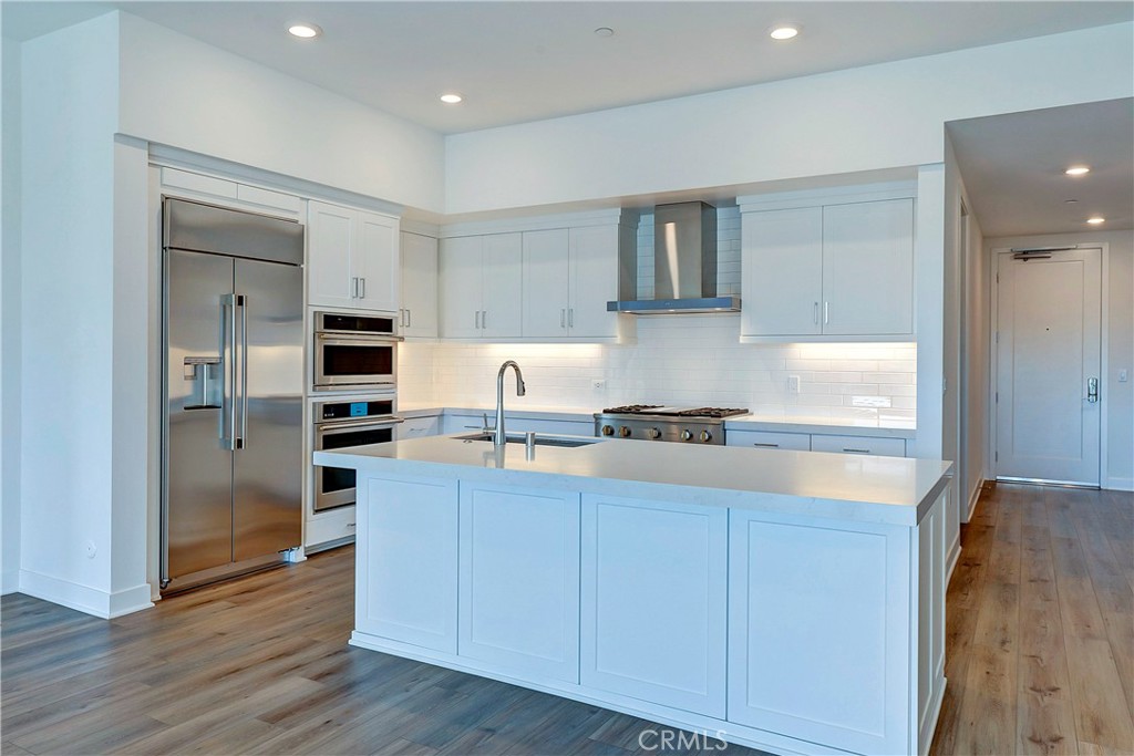 4407 Rivington