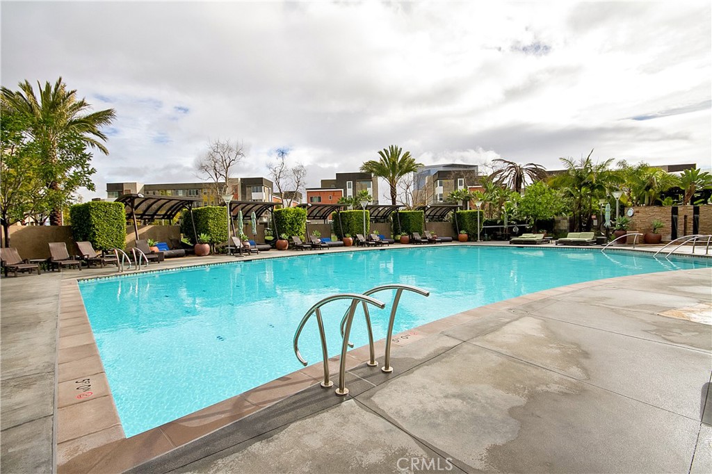 4407 Rivington