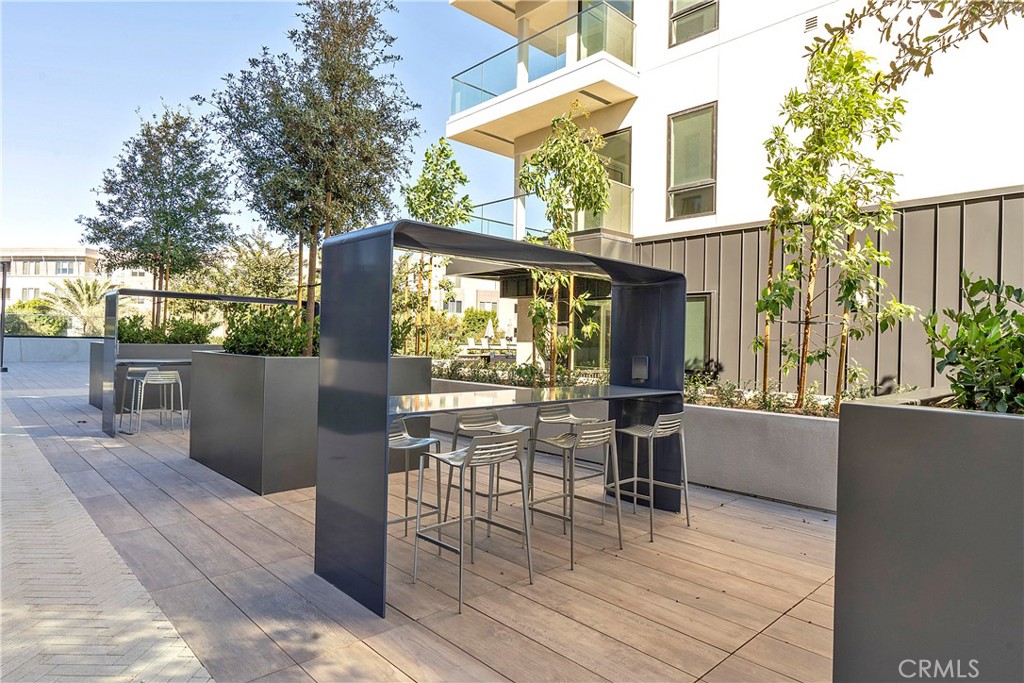 4407 Rivington