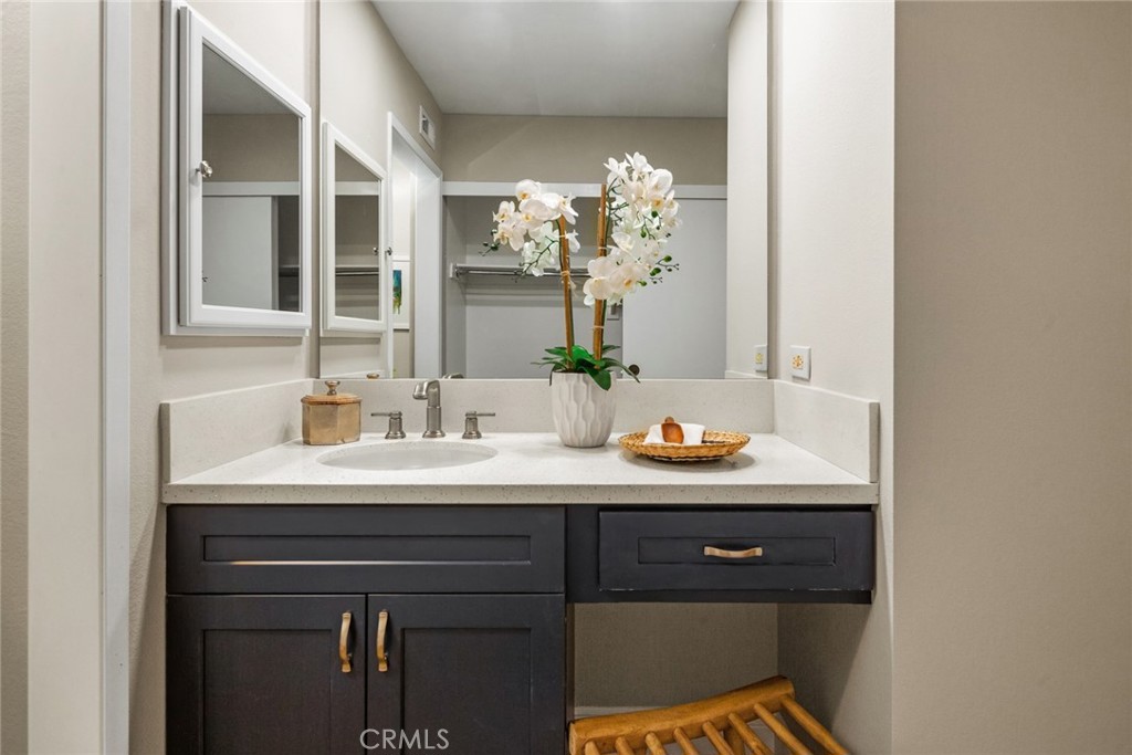 8565 Larkhall Circle 804A