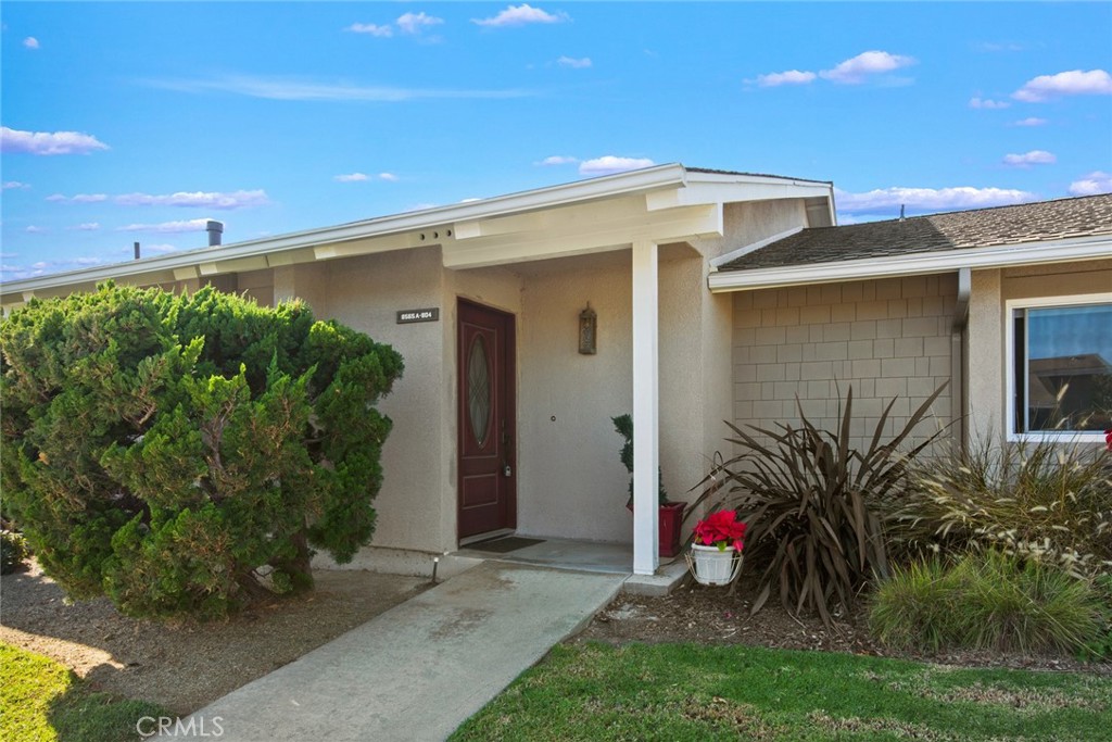 8565 Larkhall Circle 804A