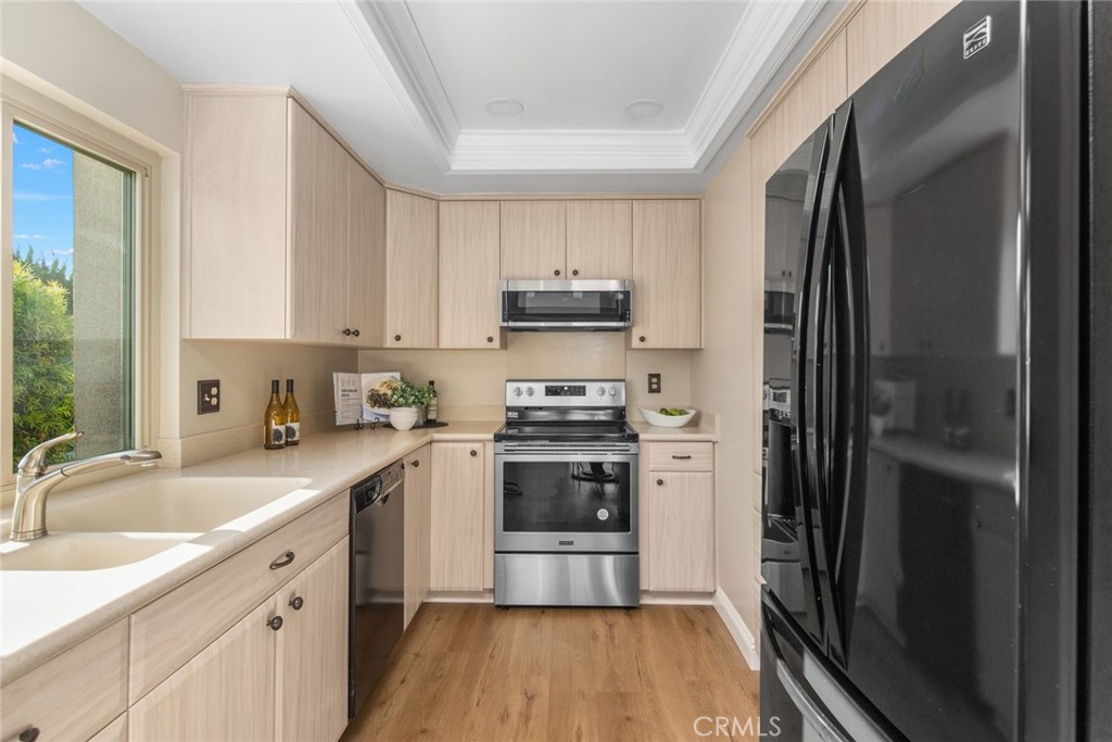 8565 Larkhall Circle 804A