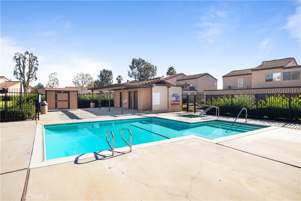 1818 E Arizona Street