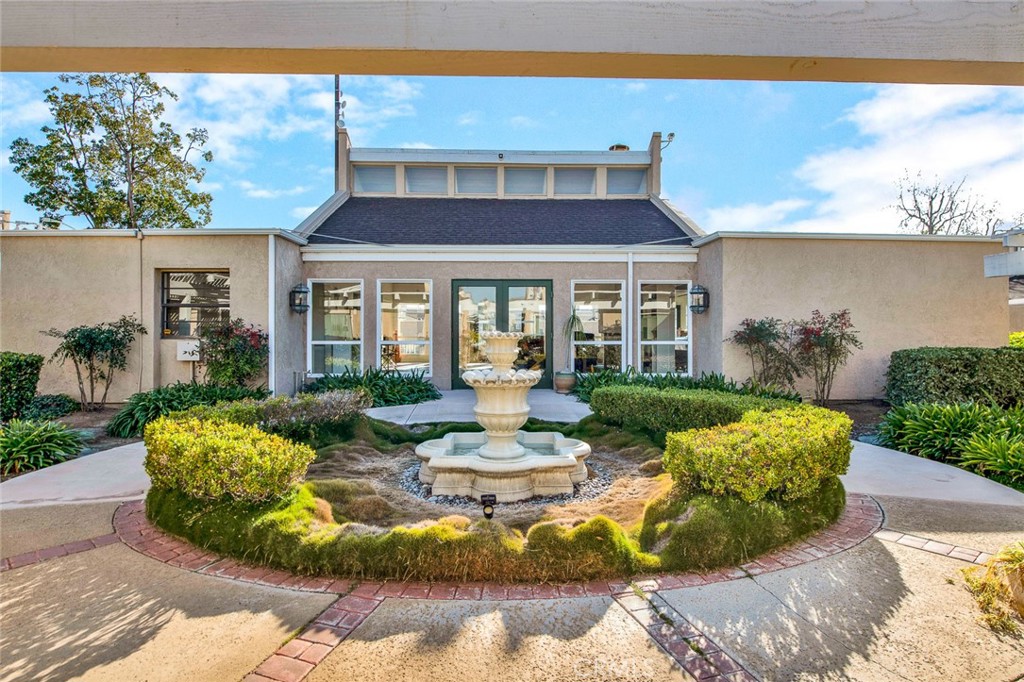 2900 Madison Ave B28