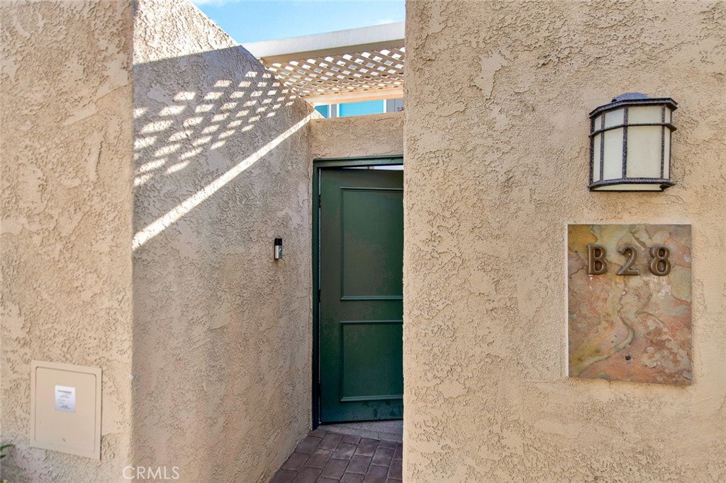 2900 Madison Ave B28