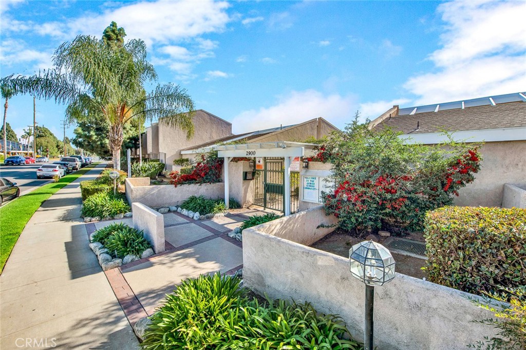 2900 Madison Ave B28