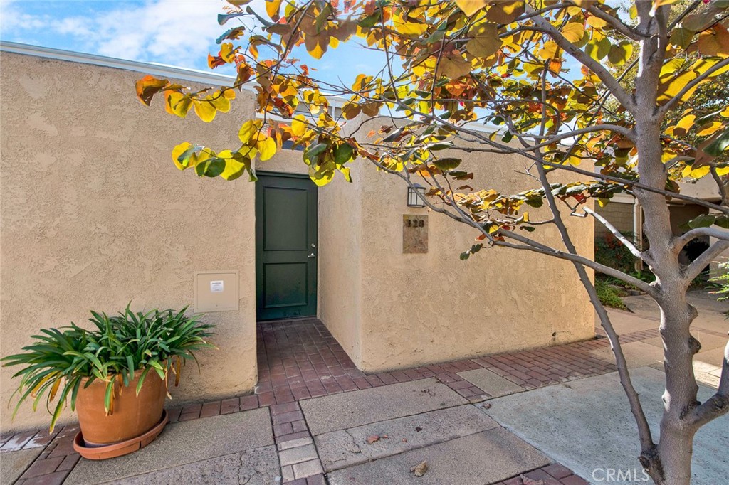 2900 Madison Ave B28