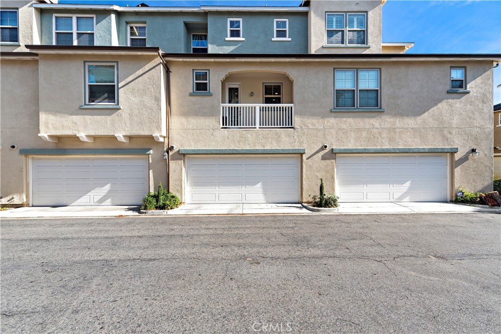 635 S Kroeger Street