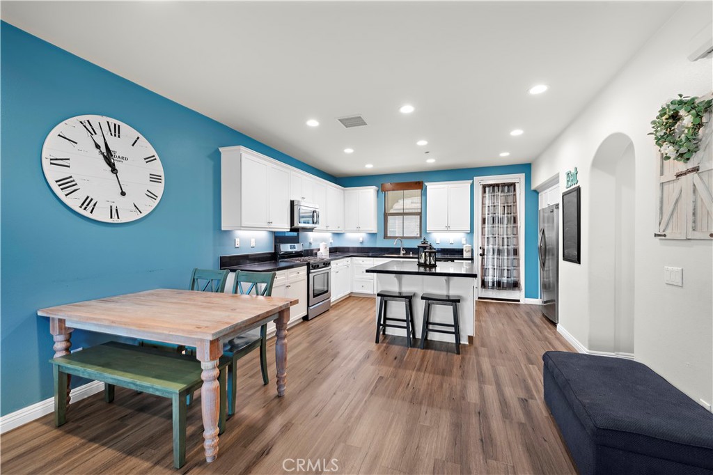 635 S Kroeger Street