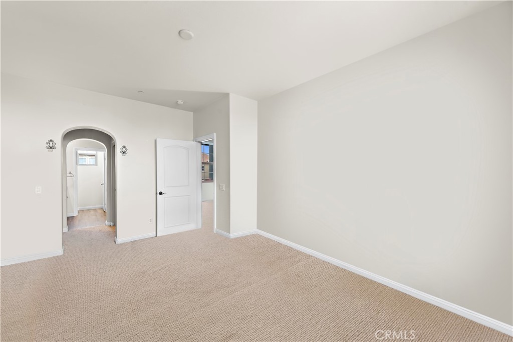 635 S Kroeger Street