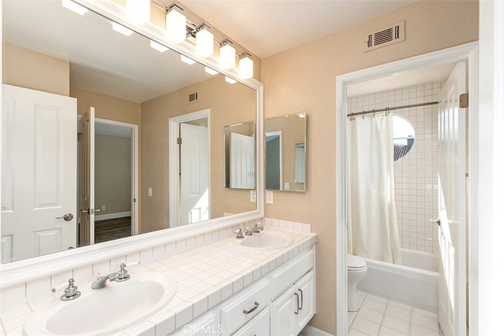 24911 Stonegate Lane