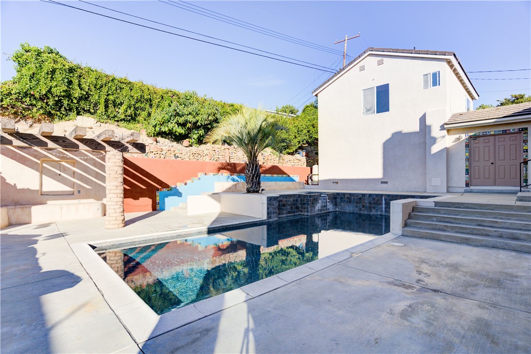 1661 Brookdale Avenue