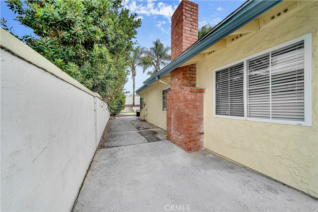 4491 Robinwood Cir