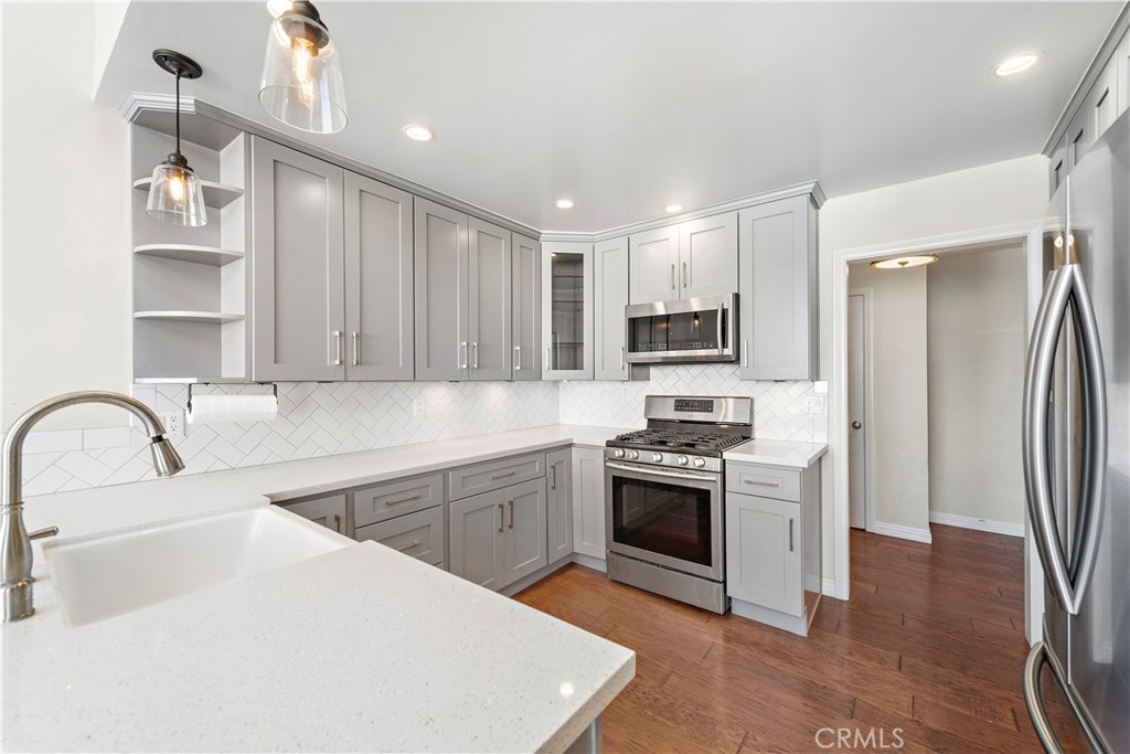 10327 Missouri Avenue 305