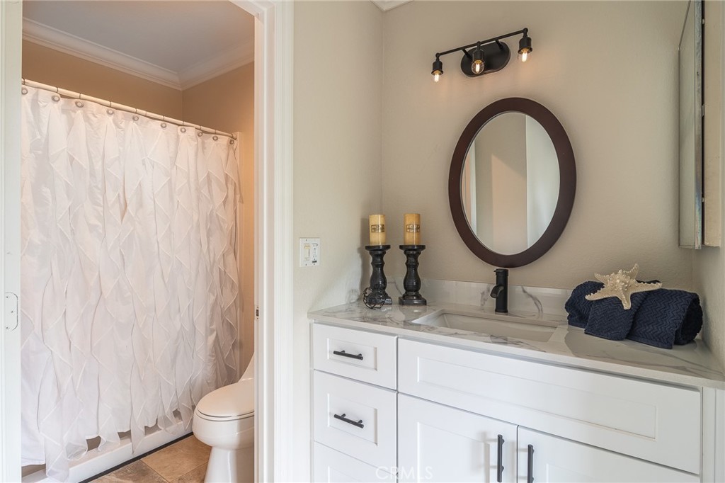 408 E Civic Center Drive 302