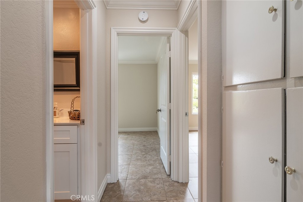 408 E Civic Center Drive 302