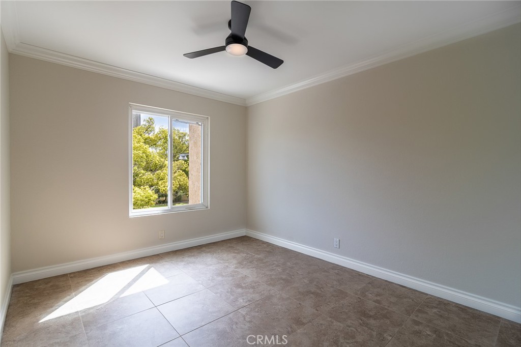 408 E Civic Center Drive 302