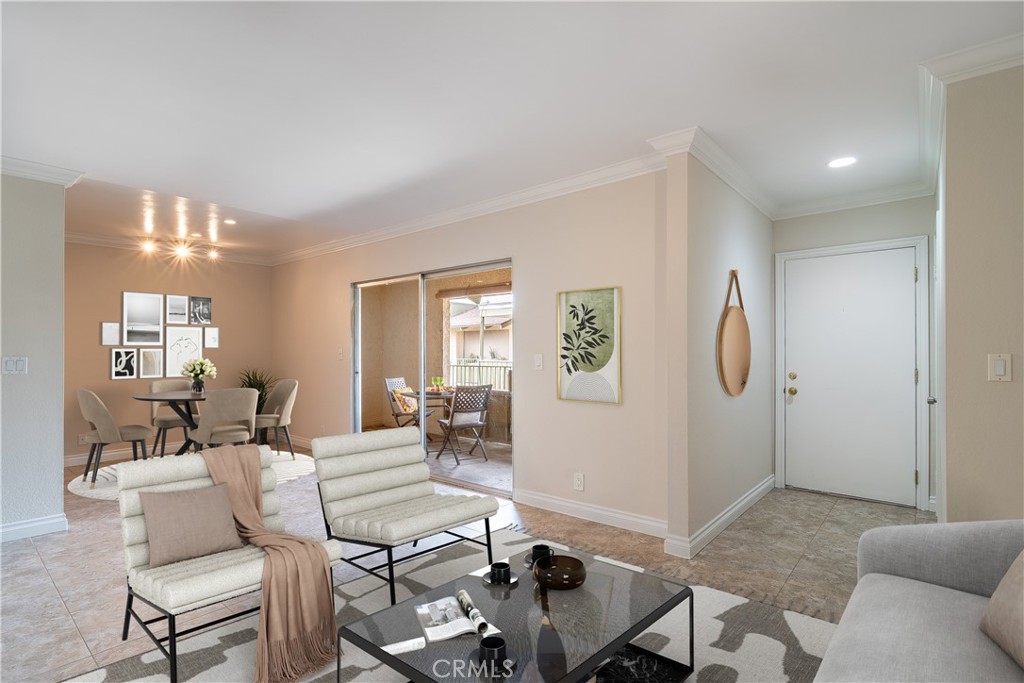 408 E Civic Center Drive 302