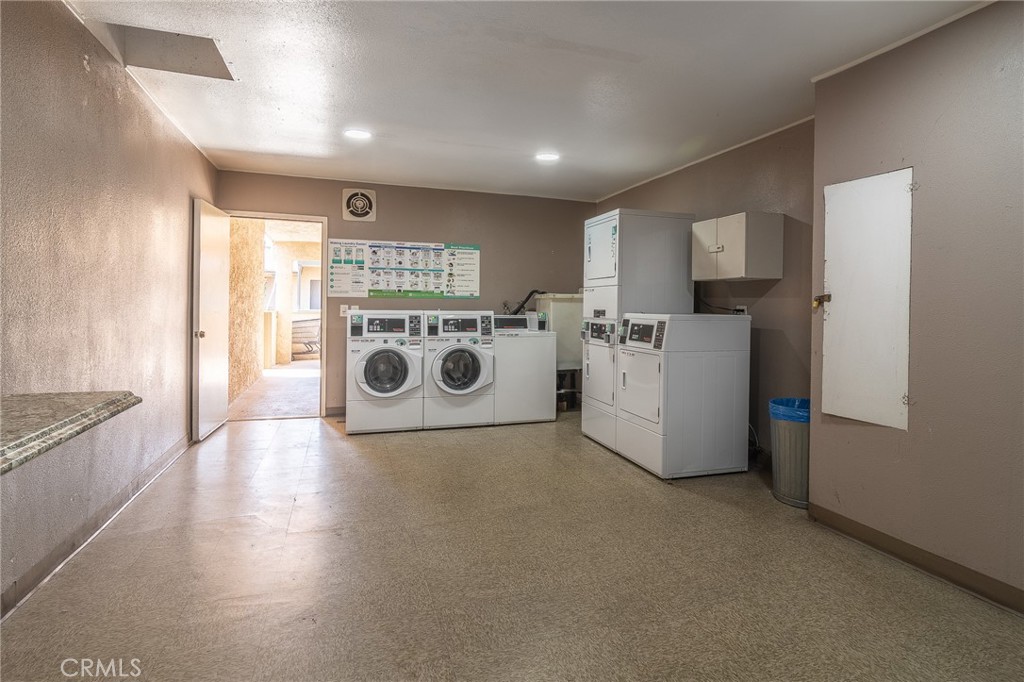 408 E Civic Center Drive 302