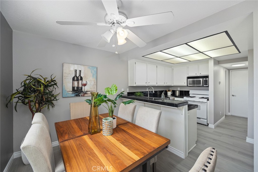 1031 S Palmetto Avenue P1