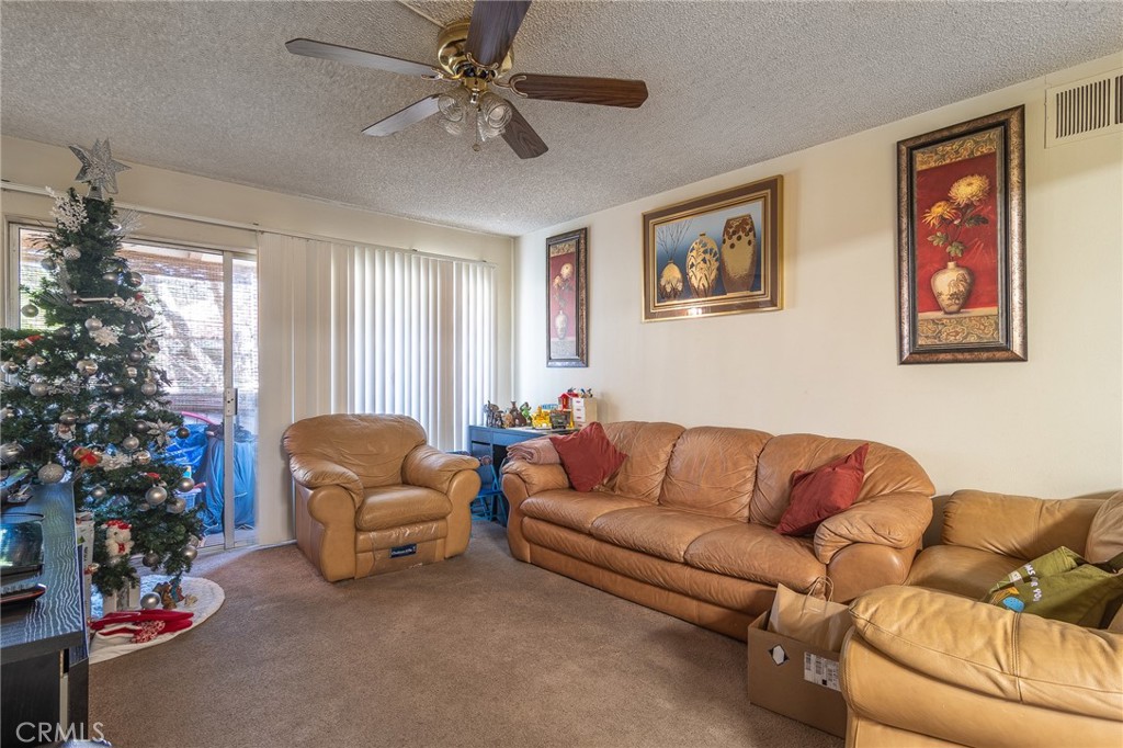 1101 W Macarthur Boulevard 304