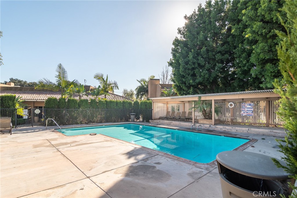 1101 W Macarthur Boulevard 304