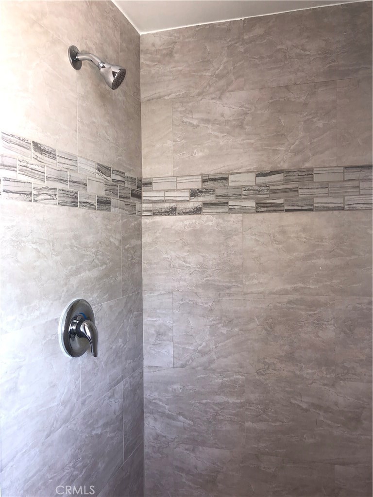 808 Unit B Calle Puente