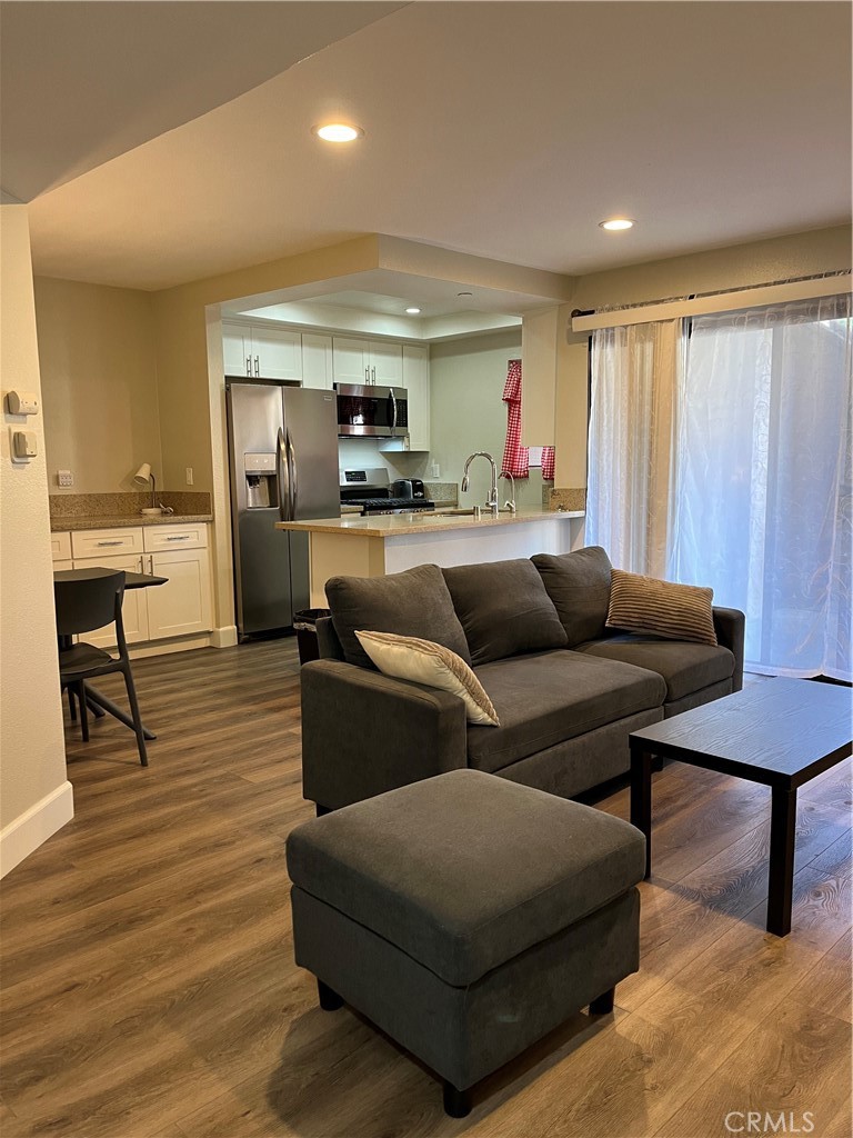 1068 Calle Del Cerro 1527