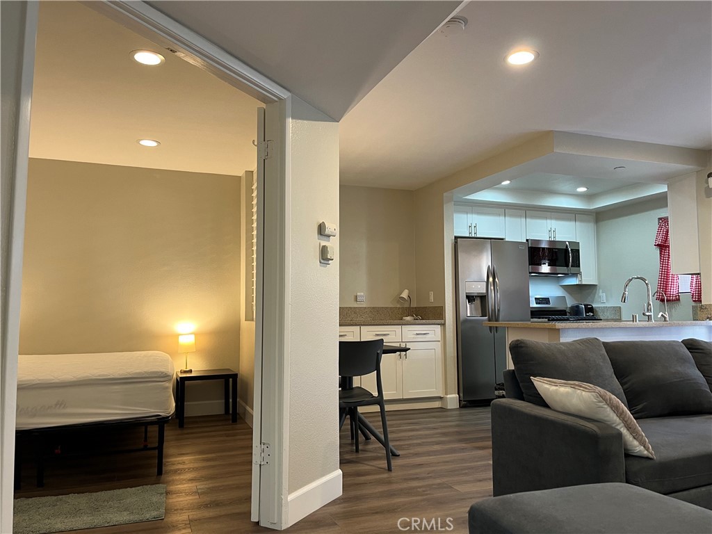 1068 Calle Del Cerro 1527