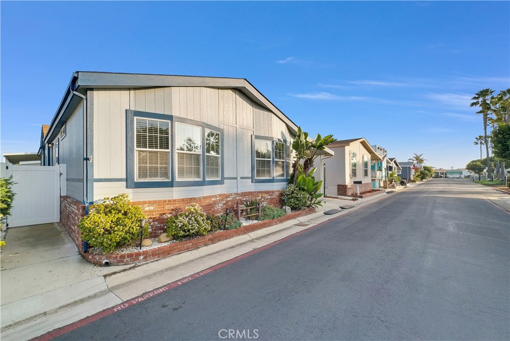 21851 Newland Street 188