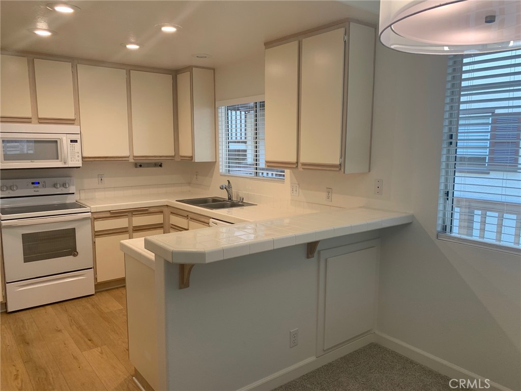 2960 Champion Way 2711