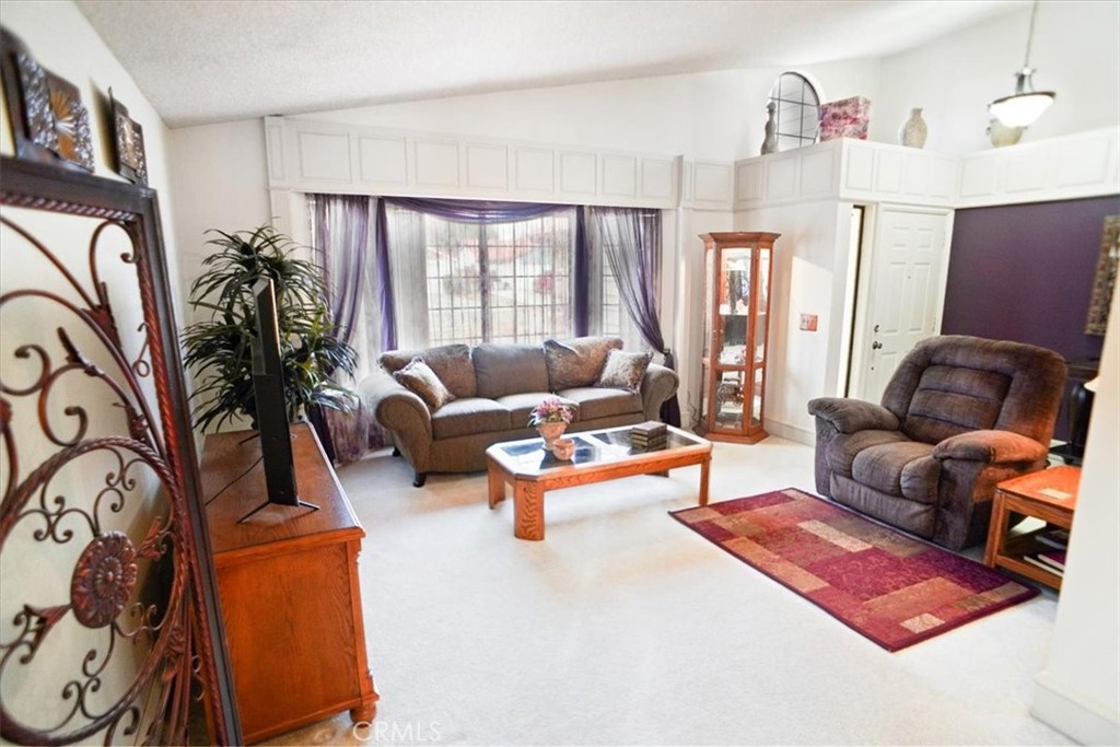 1614 E Lingard Street