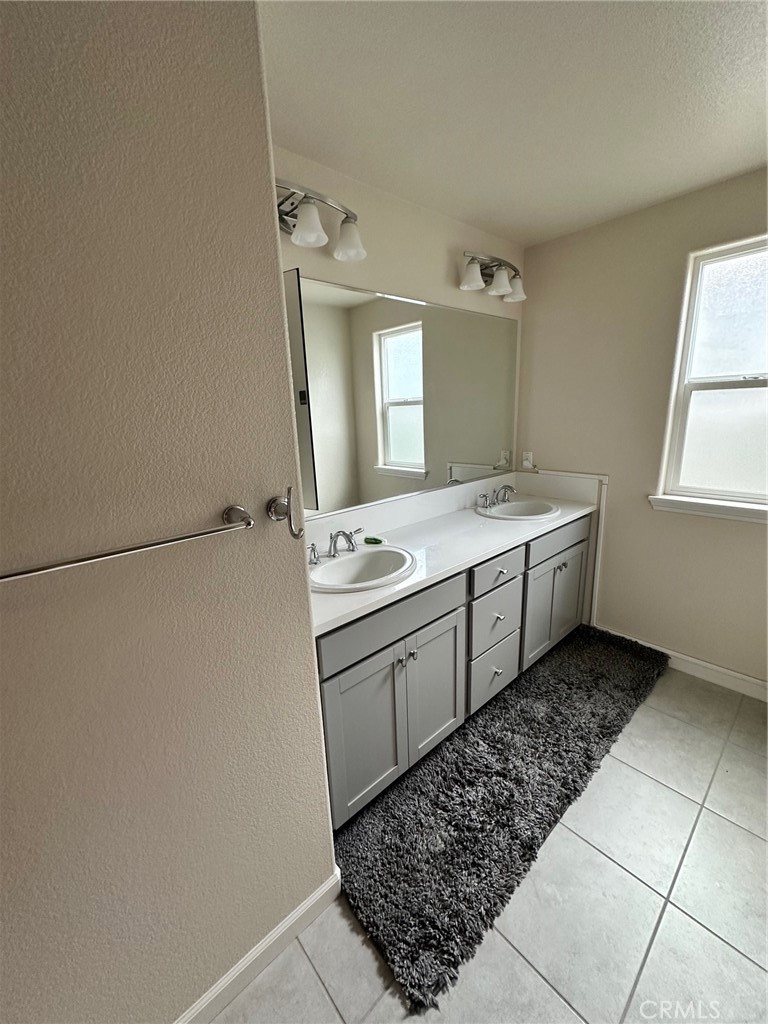 19026 schofield lane